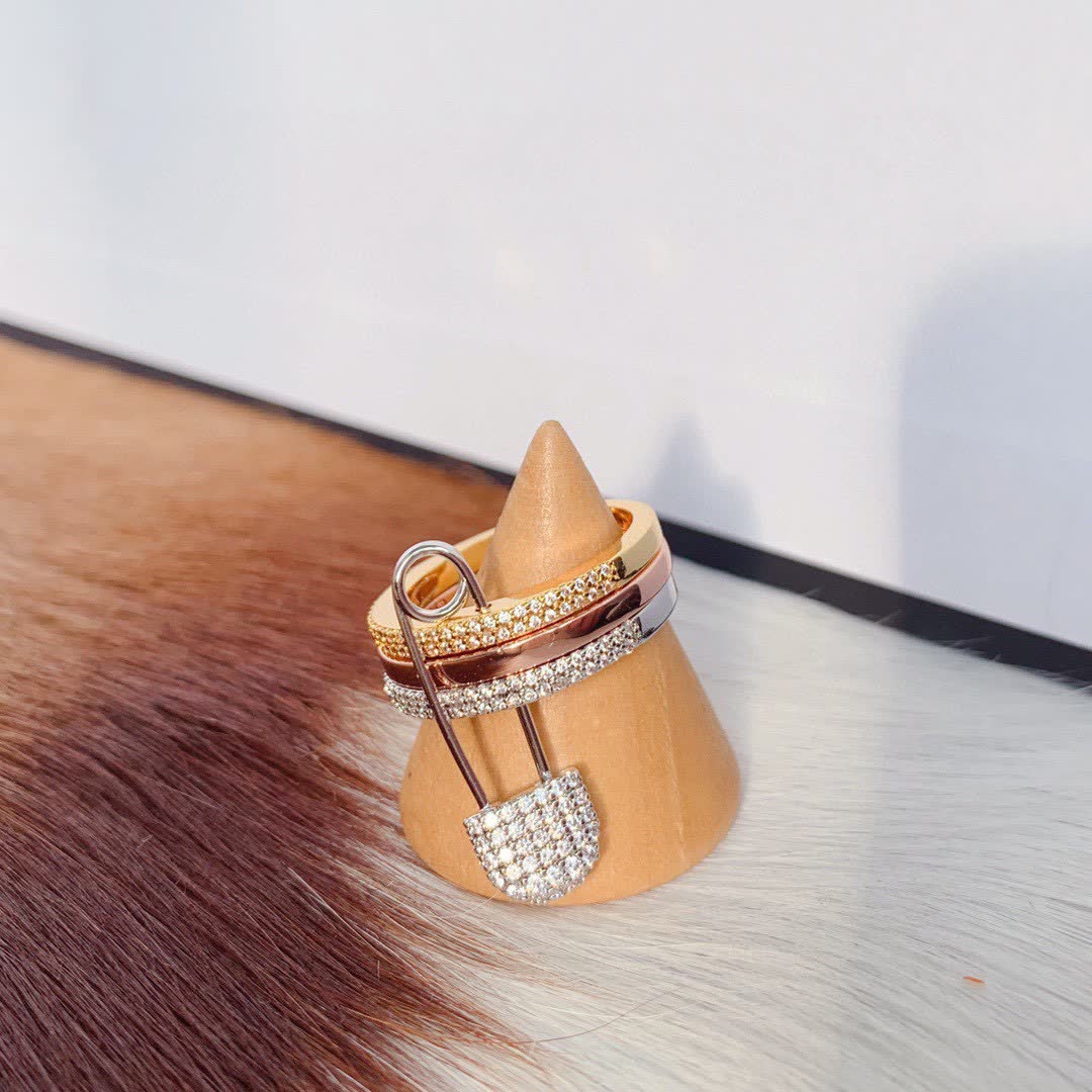 APM Monaco Luxury Diamond Ring Set with Safety Pin Charm